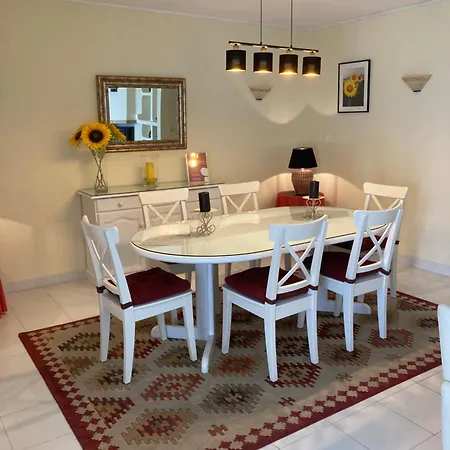 Lecomer Apartment