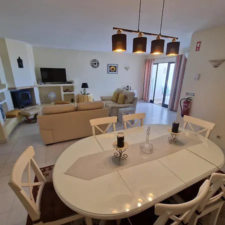 Lecomer Apartment